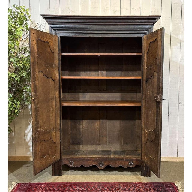18th Century Oak Wardrobe For Sale - Image 3 of 18