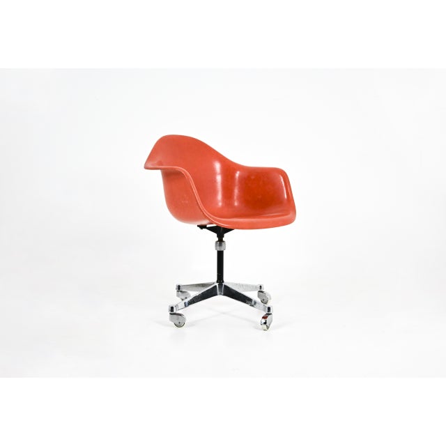 Mid-Century Modern Office Chair by Charles & Ray Eames for Herman Miller, 1970s For Sale - Image 10 of 10