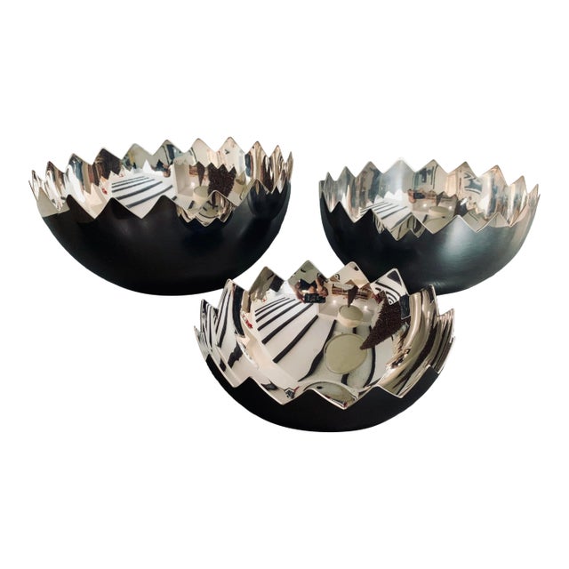 1980s Giuliano Malimpensa Mesa Design Italy Nesting Sawtooth Bowls- Set of 2 For Sale