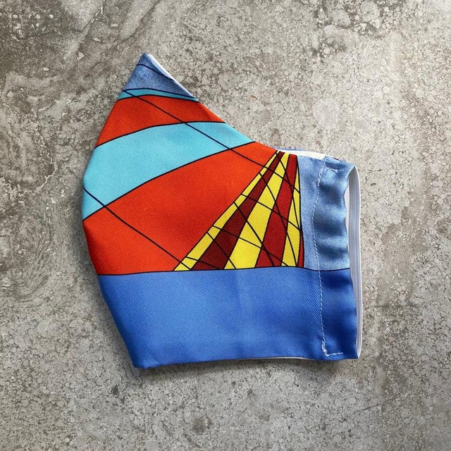 Hermès 1980s Hermes Les Folies Du Ciel Silk Scarf Face Mask For Sale - Image 4 of 9