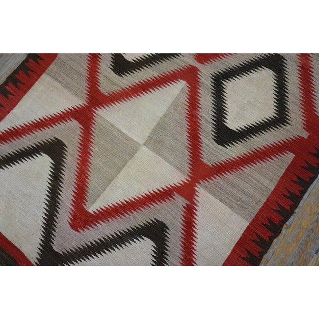 1920s 1920s Ivory Gray Diamond Antique American Navajo Carpet 4' X 6'9'' Flatweave Wool Rug For Sale - Image 5 of 15