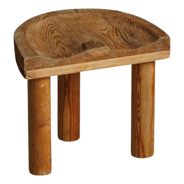 Mid-Century Swedish Folk Art Sculptural Pine Stool, 1950s For Sale