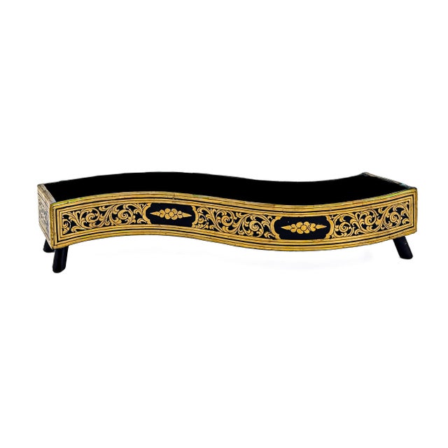 Mid-20th Century Burmese Lacquer Candlesticks and Serpentine Tray, Shwe Zawa Gold Leaf, Set of 3 For Sale - Image 9 of 10