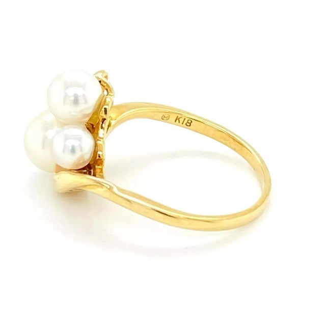 Mikimoto Akoya Pearls Diamond 18k Yellow Gold Ring For Sale - Image 4 of 7