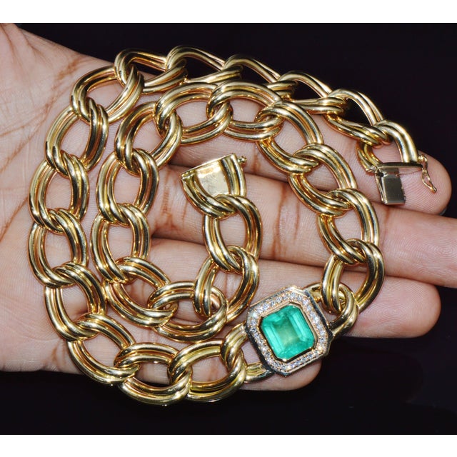 Gia Certified Natural 6.91Cts Colombian Emerald & Diamond 14k Italian Gold Statement Necklace For Sale - Image 10 of 13