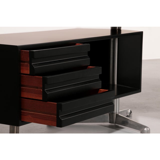 T96 Executive Corner Desk in Black Lacquered Wood by Osvaldo Borsani for Tecno, 1950s For Sale - Image 13 of 18
