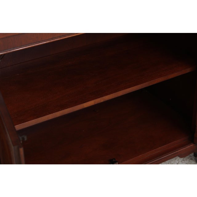 Baker Dome Top Mahogany Historic Charleston China Cabinet For Sale In Philadelphia - Image 6 of 17