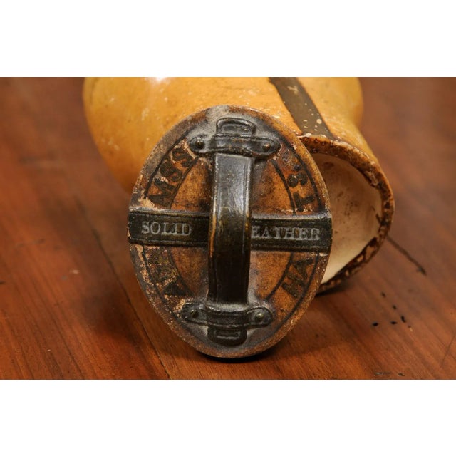 Mid 19th Century English 19th Century Pottery Container with Hat Box Shape and Petite Lid For Sale - Image 5 of 13