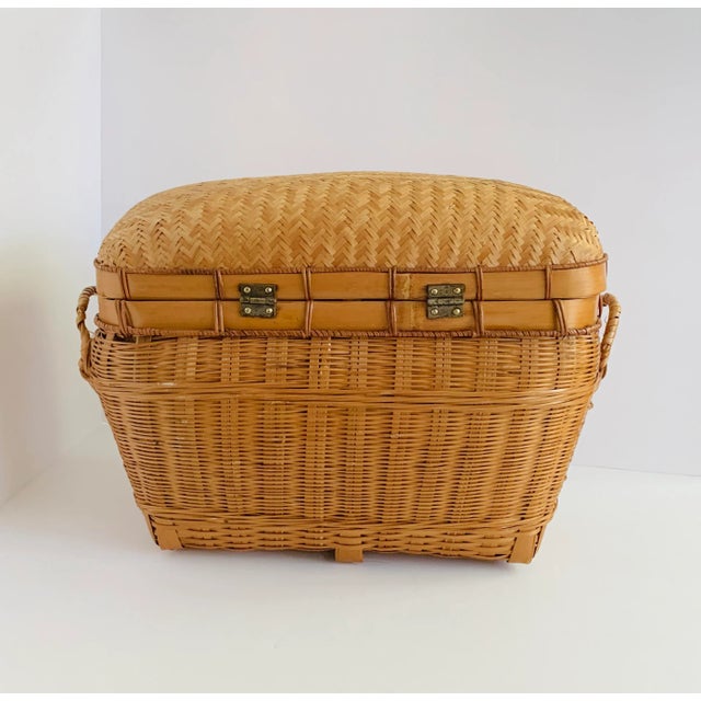 Celerie Kemble Vintage Chinese Herringbone Weave Cane and Wicker Storage Lidded Basket Trunk For Sale - Image 4 of 12