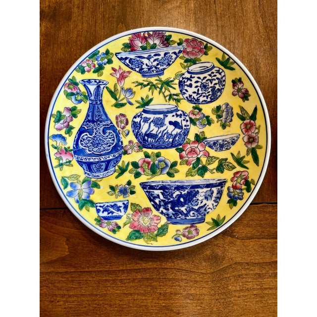 Chinese 1970s Pair of Yellow & Blue Chinese Porcelain Plates, Set of Two For Sale - Image 3 of 9