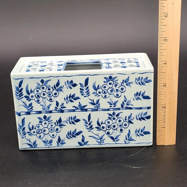 1990s Vintage MCM Williamsburg Delft Pottery Holland Flower Frog Brick Vase For Sale - Image 5 of 6