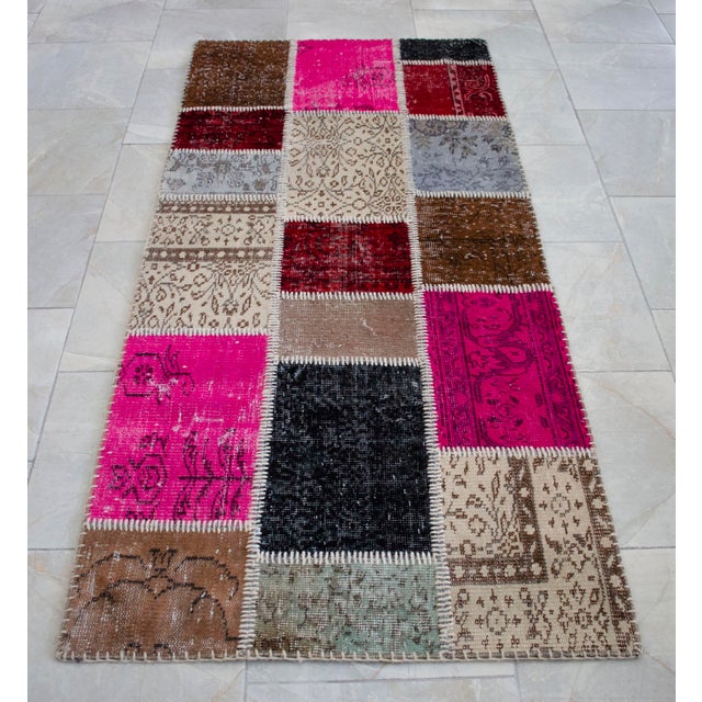 Hand-Knotted Turkish Rug Handstitched Vibrant Pink & Red Floor Art Room Decor - 2'11" X 6'5" For Sale - Image 18 of 18
