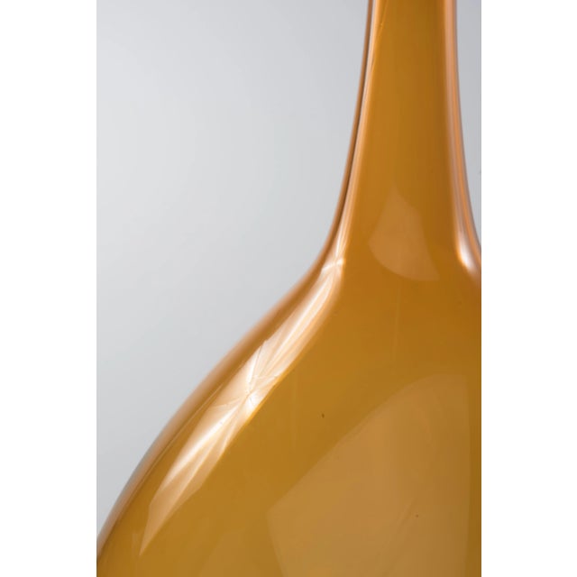 Glass 1960s Mid-Century Amber Zeller Glass Floor Vase Bottle Attributed to Wayne Husted for Zeller For Sale - Image 7 of 11