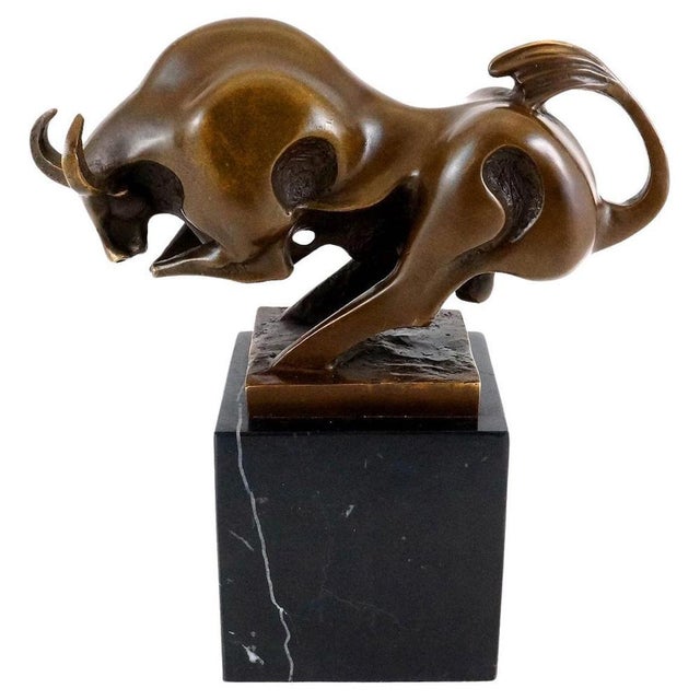 Bronze Sculpture of a Bull in Motion, 20th Century For Sale - Image 10 of 10