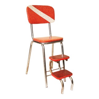 Oxford Mid-Century Modern Red & White Step Stool For Sale