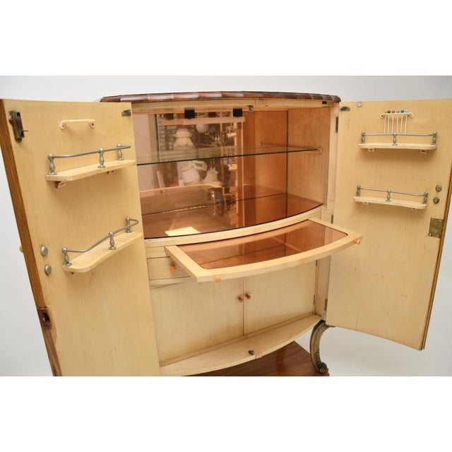 1920s Art Deco Burr Walnut Cocktail Cabinet from Harry and Lou Epstein, 1920s For Sale - Image 5 of 16