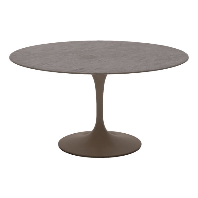 Large Tulip Dining Table by Eero Saarinen for Knoll International, 1960s For Sale