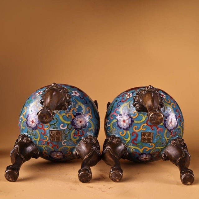 Late 20th Century Late 20th Century Pair of Cloisonné Enamel Dragon Censers With Guardian Lion Finials For Sale - Image 5 of 9