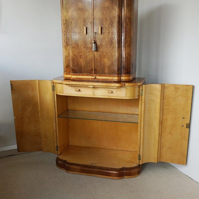 Wood Vintage Art Deco Cocktail Cabinet in Burr Walnut, 1930s For Sale - Image 7 of 17