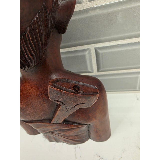 Wood Mid-Century Balinese Hardwood Nobleman Bust – Rare Klungkung Provenance For Sale - Image 7 of 10
