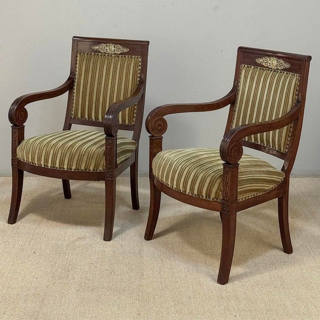 Traditional Pair of French Empire Period Mahogany Ormolu Armchairs ~ Fauteuils For Sale - Image 3 of 18