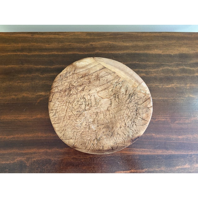 Late 19th Century Primitive Round Wooden Cutting Board With Timeworn Patina For Sale In South Bend - Image 6 of 14