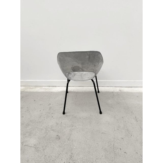 Tulip Chair in Aluminium by Pierre Guariche for Steiner, France, 1950s For Sale - Image 6 of 10