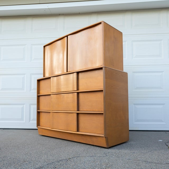 Mid-Century Modern 1950s Heywood-Wakefield "Kohinoor" Dresser & Hutch Set in Champagne For Sale - Image 3 of 16