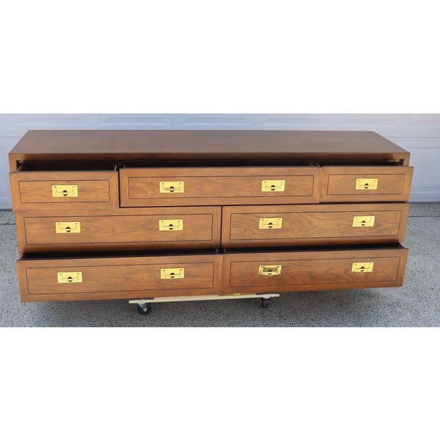 Brown Vintage Henredon Dresser / Credenza – Mid-Century Style Campaign Style For Sale - Image 8 of 14