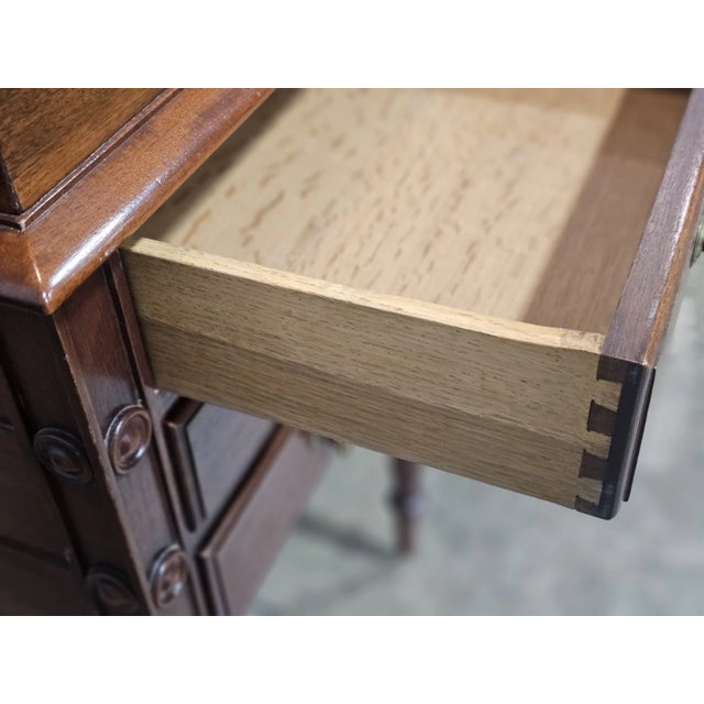Wood Late 20th Century Kittinger George Washington Presidental Mahogany Partner's Desk Sheraton Style For Sale - Image 7 of 11