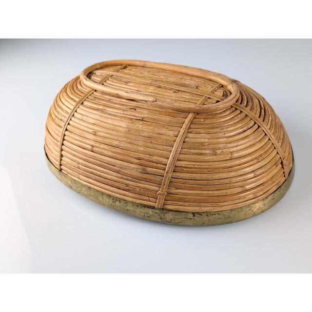 1970s Mid-Century Italian Rattan and Brass Oval Centerpiece Bowl, 1970s For Sale - Image 5 of 12