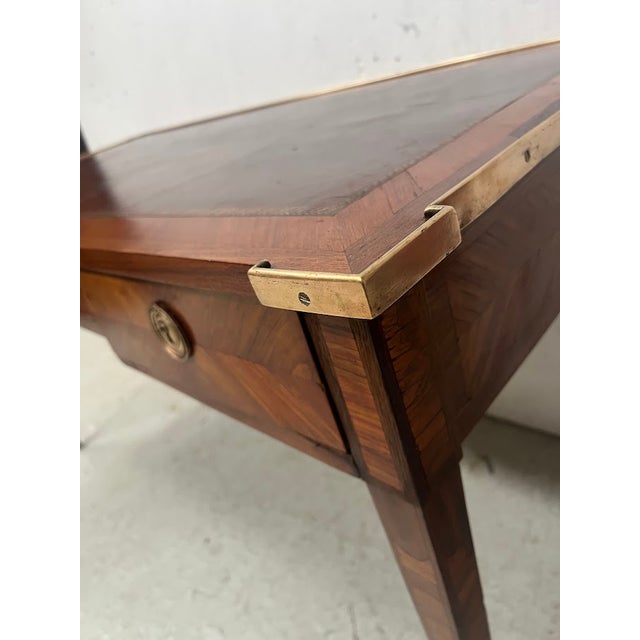Wood Louis XVI Flat Desk in Mahogany and Rosewood Veneer, 18th Century For Sale - Image 7 of 18