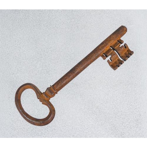 Ancient 19th Century Iron Key For Sale - Image 3 of 14