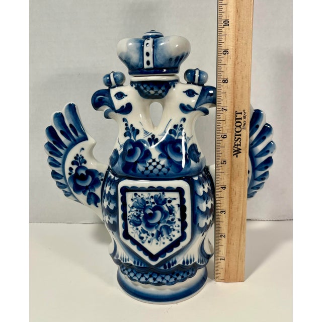 Vintage Gzhel Porcelain of Russia Coat of Arm Double Headed Eagle Hand Painted Decanter For Sale In Los Angeles - Image 6 of 7