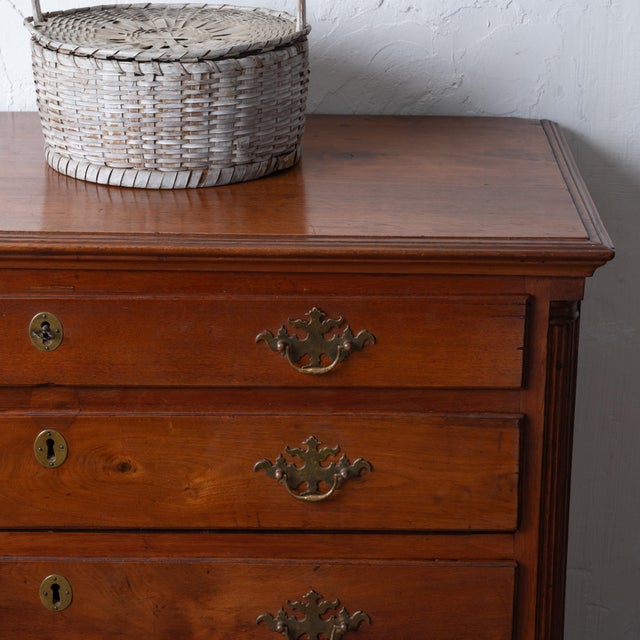Walnut Chippendale Chest, Pennsylvania, 18th Century For Sale - Image 4 of 14
