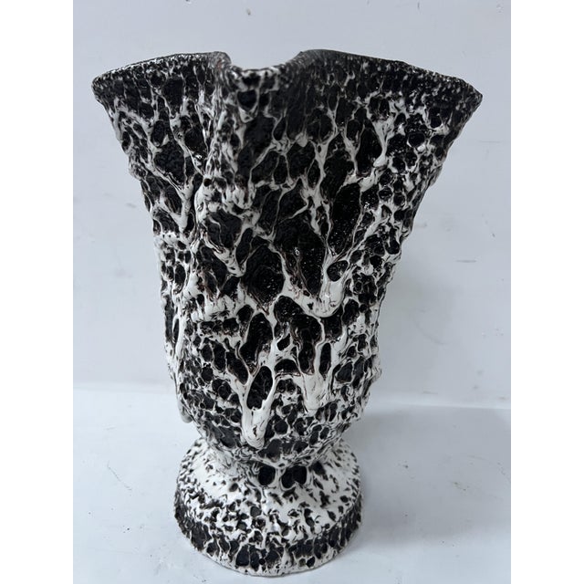 Footed Vase with Lava Decoration by Marius Giuge for Vallauris, 20th Century For Sale - Image 9 of 10
