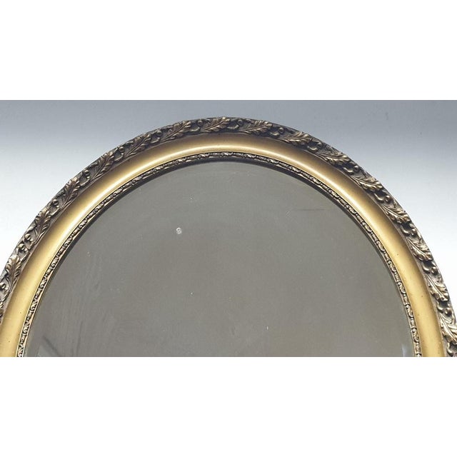 Edwardian Oval Gilt Mirror with Oak Leaf Detailing For Sale - Image 3 of 5