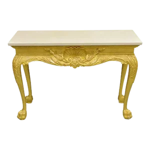 Late 20th Century English George II Style Gold Giltwood Shell Carved Paw Foot Console Hall Table