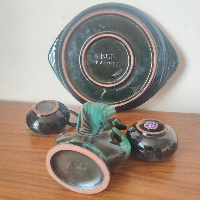 Mid-Century Canadian Blue Earthenware Mountain Pottery Set with Swan Vase, Jug, Bowl and Tray from BMP, 1970s, Set of 4 For Sale - Image 11 of 12