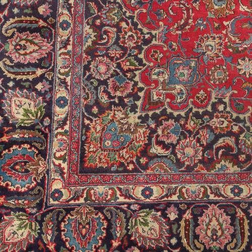 Mashhad Rug in Cotton and Wool For Sale - Image 6 of 9