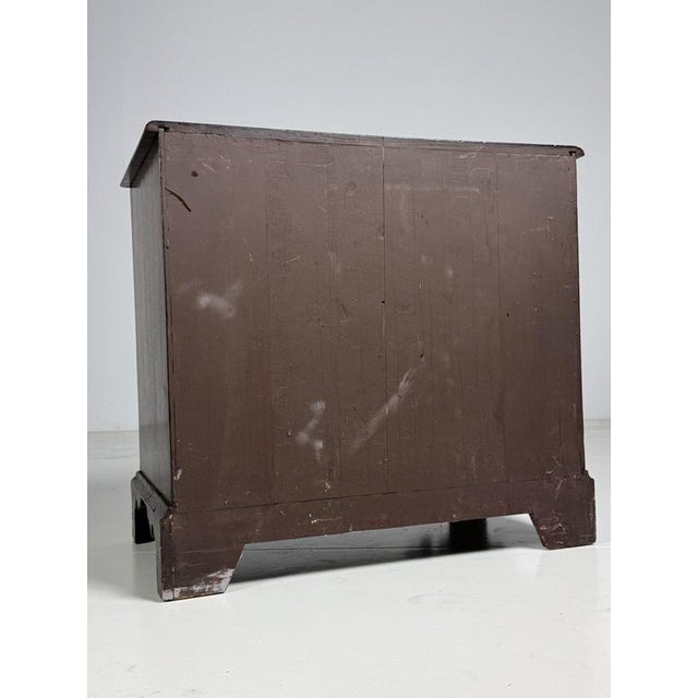 19th Century English Chest of Drawers For Sale - Image 6 of 16