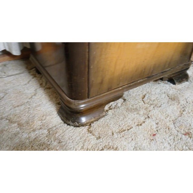 Wood 1930s Pair of Art Deco Nightstands For Sale - Image 7 of 13