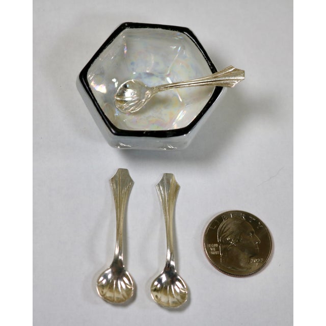 Vintage Sterling Silver Salt Spoon With Scalloped Shell Bow l- Set of 3 For Sale - Image 4 of 5