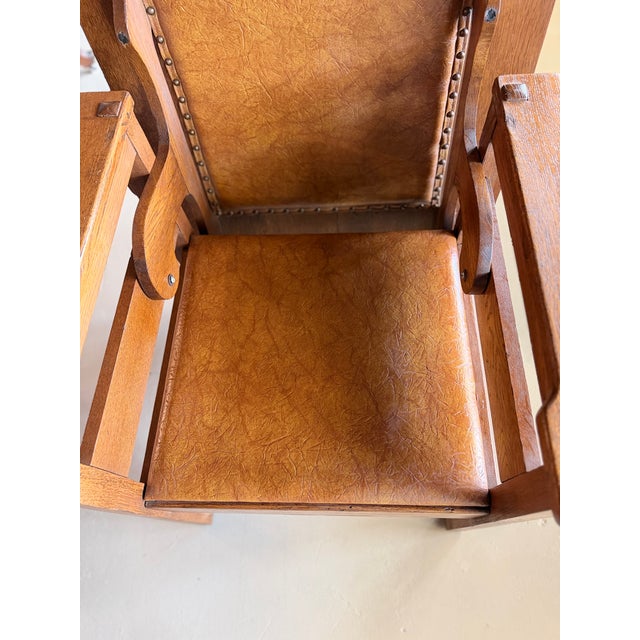 Early 20th Century Early 1900s Antique Mission Oak Convertible Table Chair For Sale - Image 5 of 12