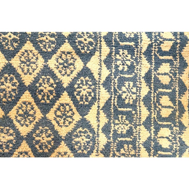1920s 1920s Blue White Geometric Antique Indian Agra Cotton Carpet 4' X 7' Handknotted Rug For Sale - Image 5 of 8