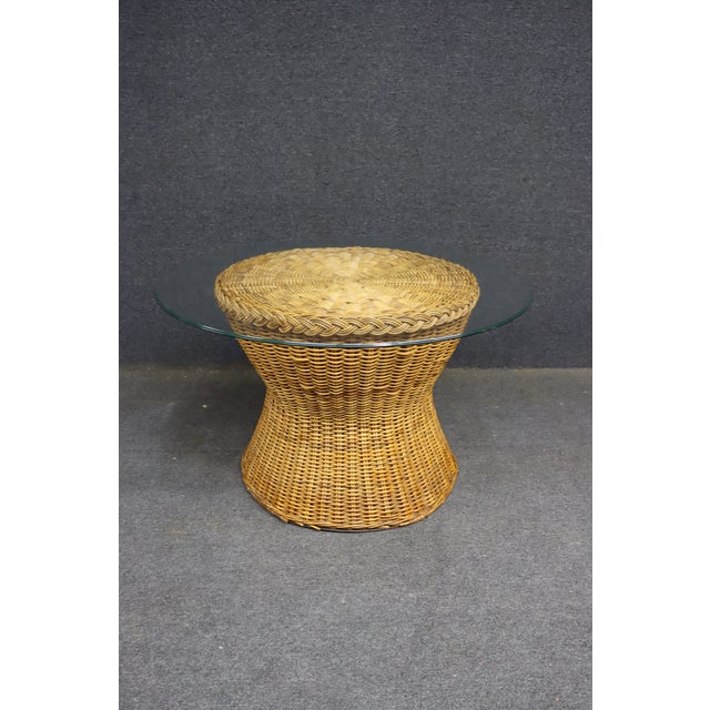 Mid-Century Modern Mid-Century Modern Wicker Hourglass Coffee Table With Glass Top For Sale - Image 3 of 13