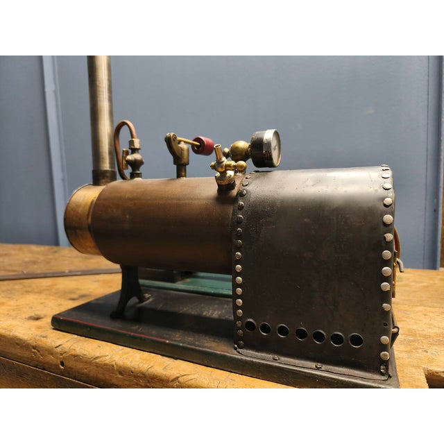 French Steam Engine in Copper and Cast Iron For Sale - Image 15 of 18