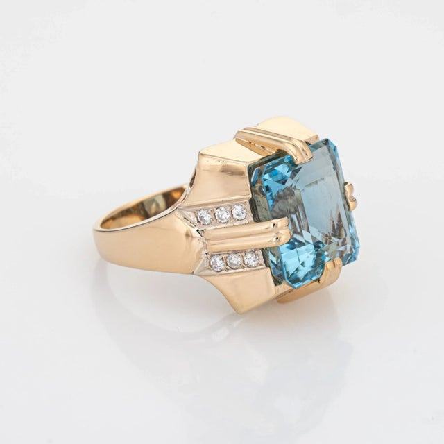 Modern 11ct Aquamarine Ring Vintage 14k Yellow Gold Square Cocktail Fine Jewelry size 7 For Sale - Image 3 of 7