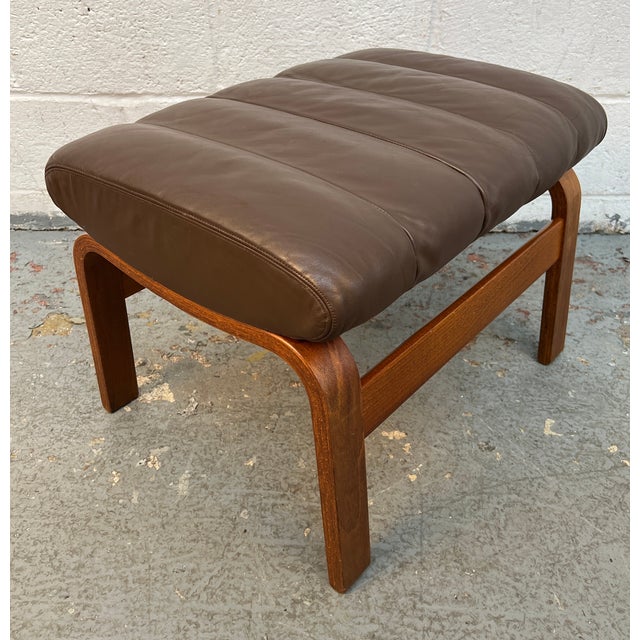 Mid 20th Century 'Orbit' Lounge Chair and Ottoman Designed by Ingmar Relling for Westnofa For Sale - Image 12 of 15
