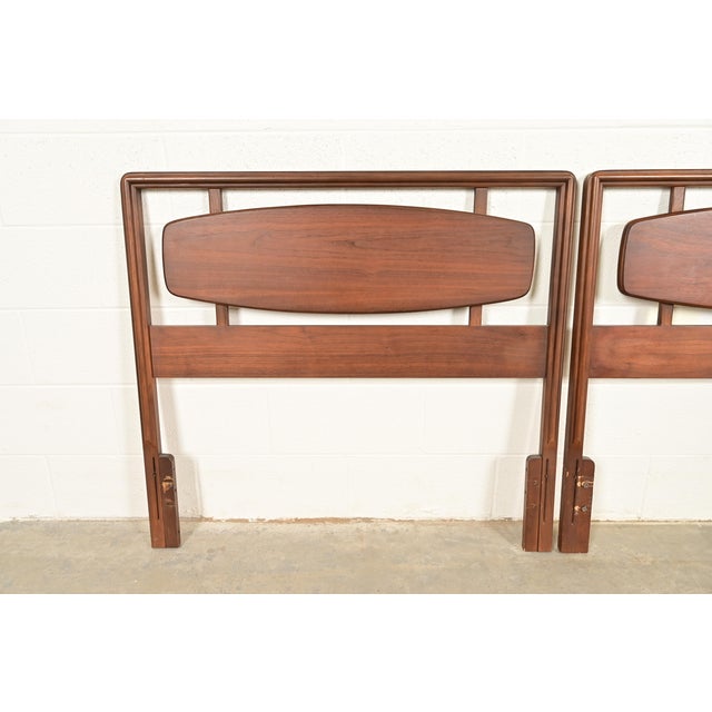1960s Lane Rhythm Mid-Century Modern Sculpted Walnut Twin Size Headboards, Pair For Sale - Image 5 of 10